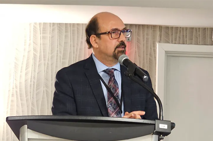 بخش بزرگی از رنگین کمان سیاسی ایران در نشست تورنتو حاضر بودند